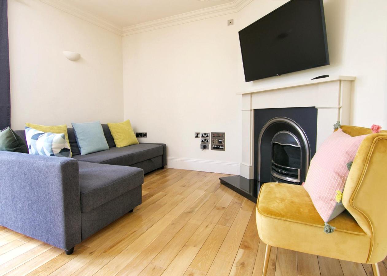 Escape Ordinary At Castle Hume Apartamento Enniskillen Exterior foto