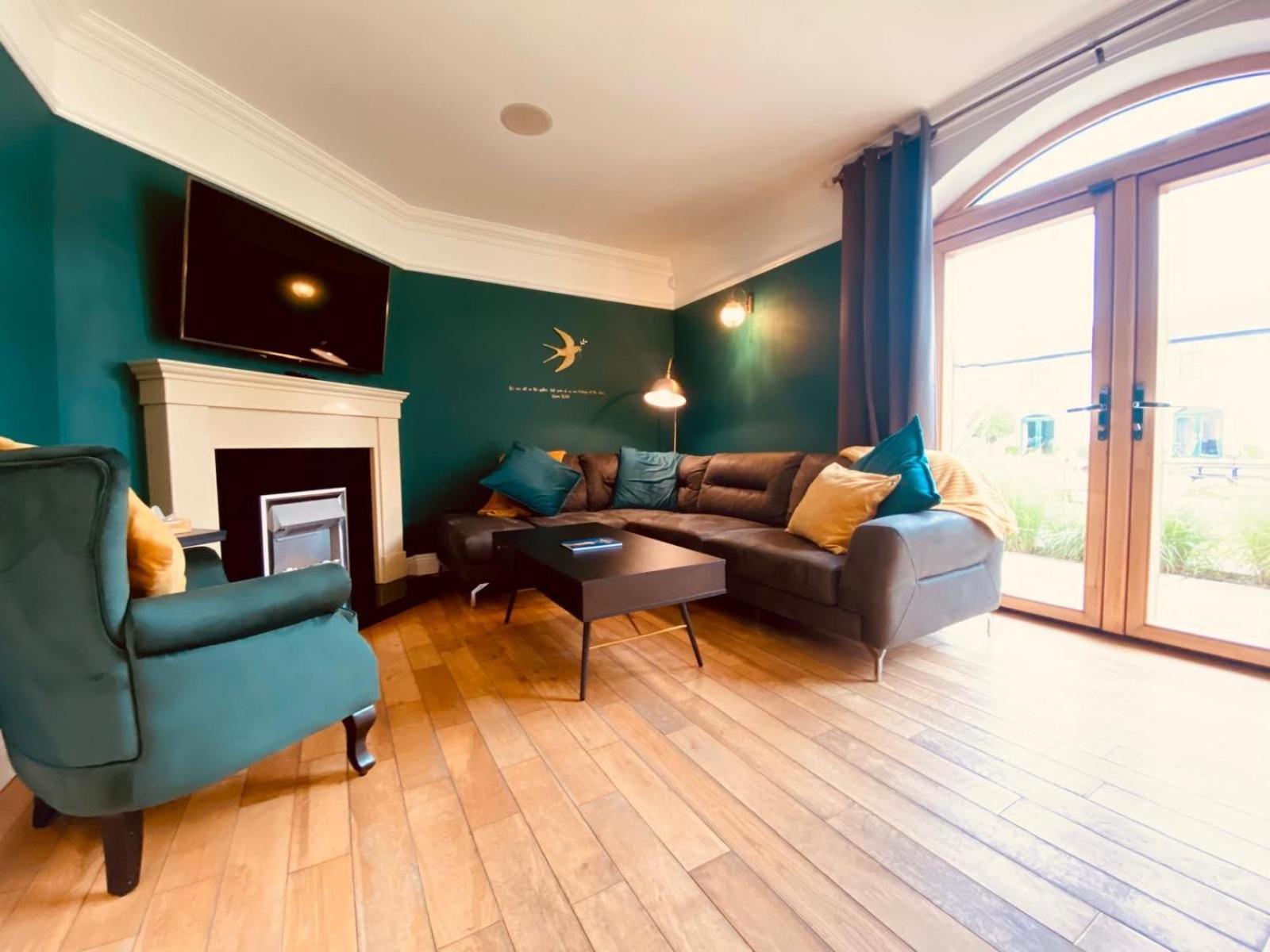 Escape Ordinary At Castle Hume Apartamento Enniskillen Exterior foto